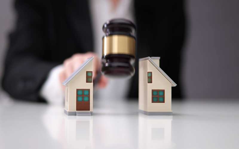 en un divorcio quien se queda con la casa